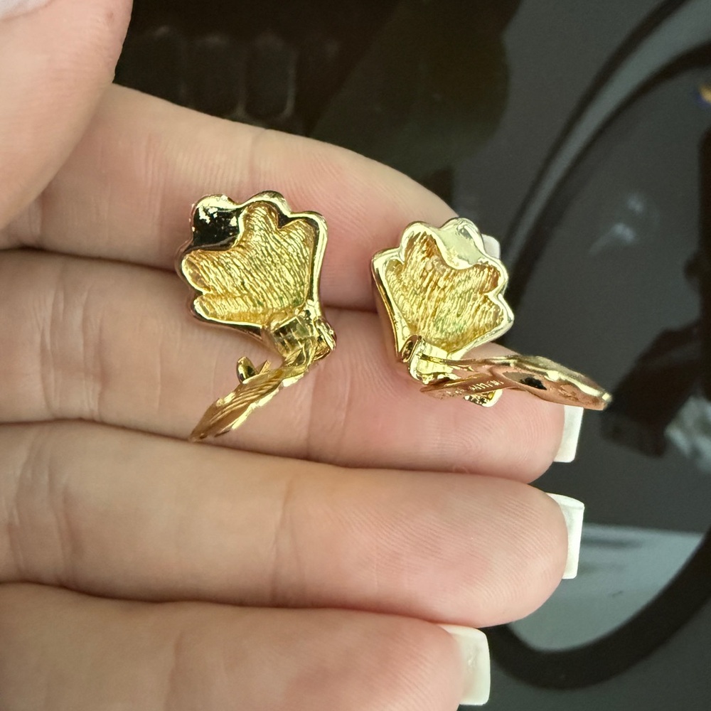 LOT CC194 18K gold plated Christian Dior vintage clip on earrings - Picture 3 of 9